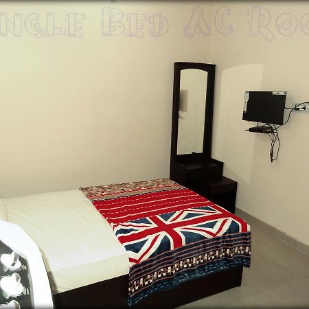 The Royal Hotel Chhatarpur Exterior photo