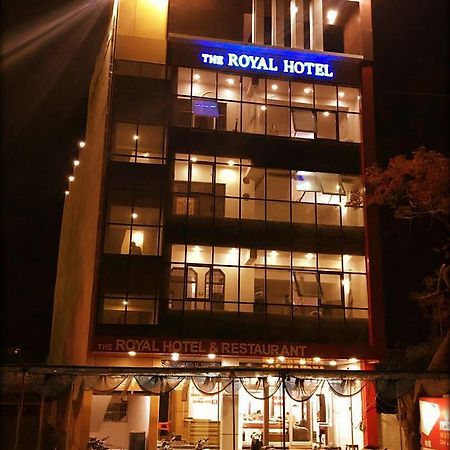 The Royal Hotel Chhatarpur Exterior photo